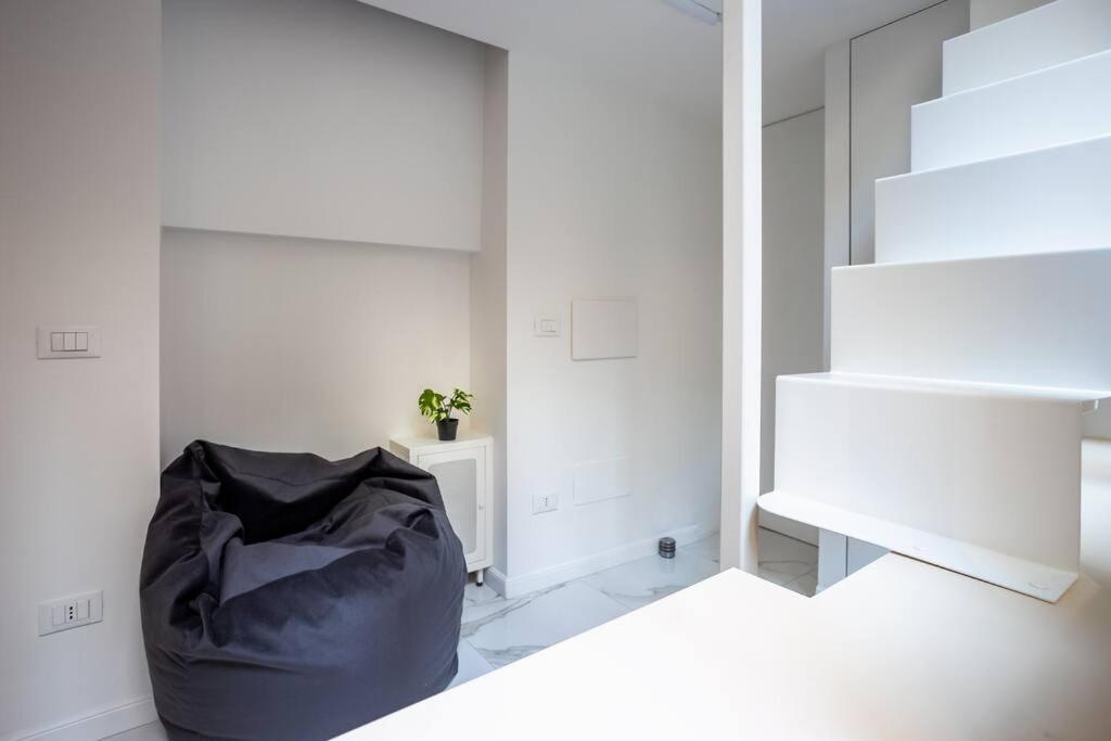 Duomo'S Nest - Central Mini-Apt Милано Екстериор снимка